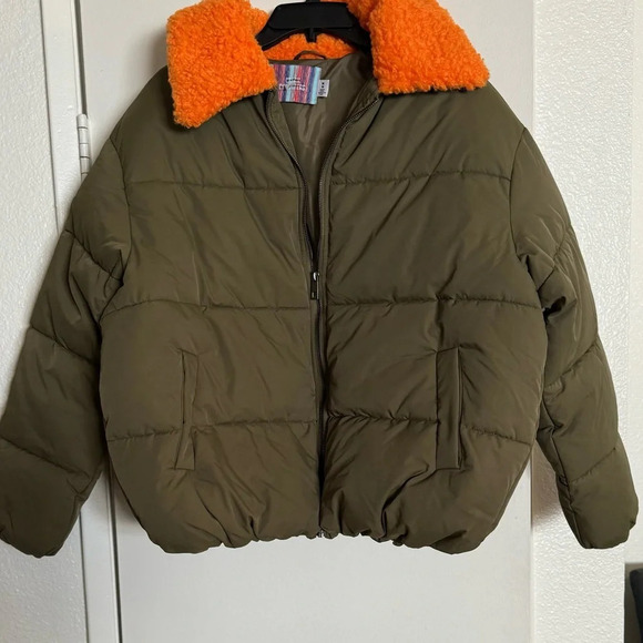 Urban Outfitters Army Green Puffer Jacket Duckie Faux Shearling Collar Coat NWOT - Picture 10 of 11